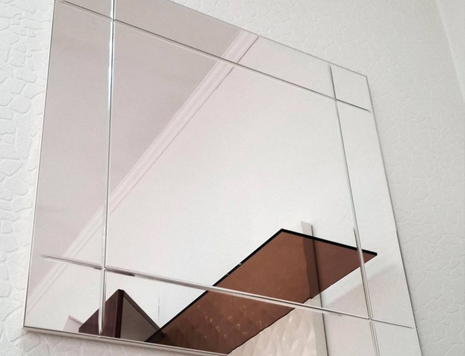 Алмазная гравировка на зеркале ромбы