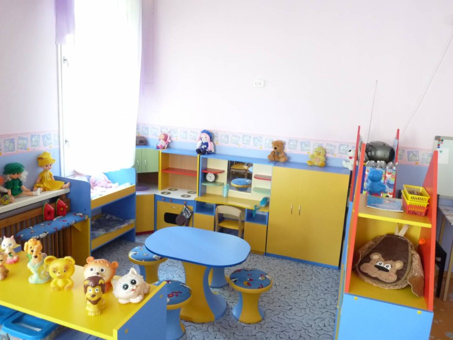 Мебель в младшей группе детского сада