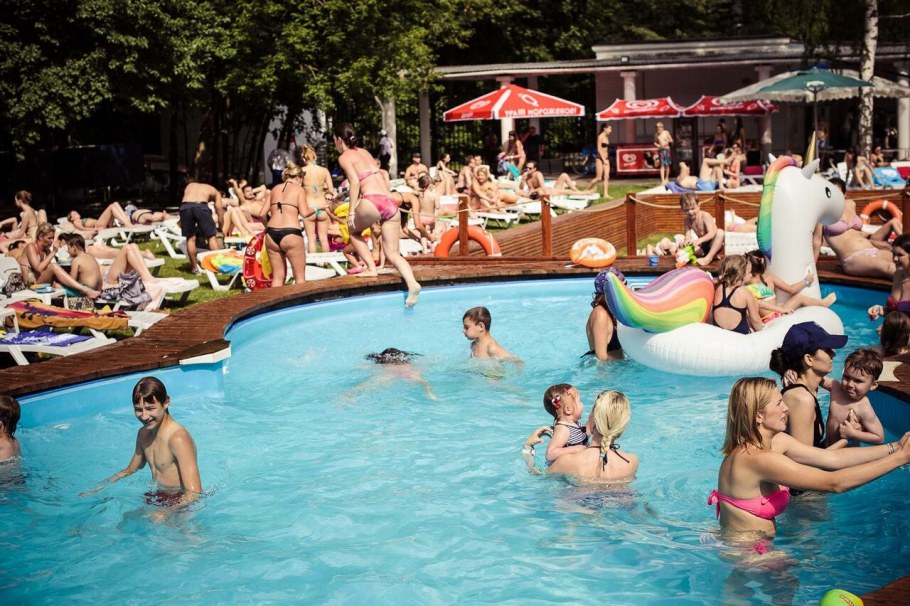 Открытый бассейн Чайка в Москве