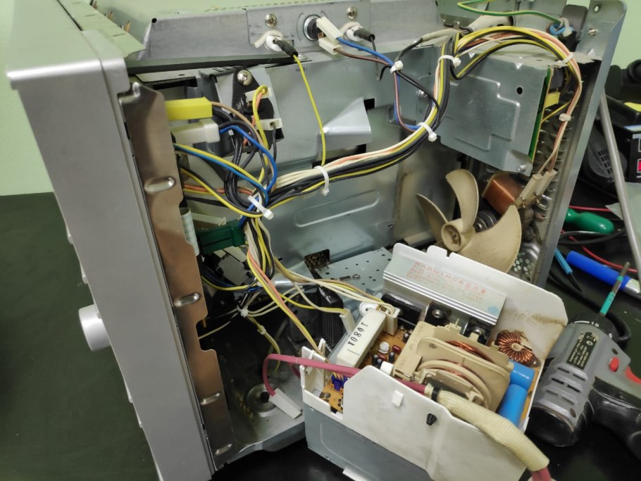 Fenix надпись