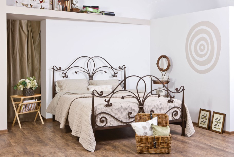 Кованые столы