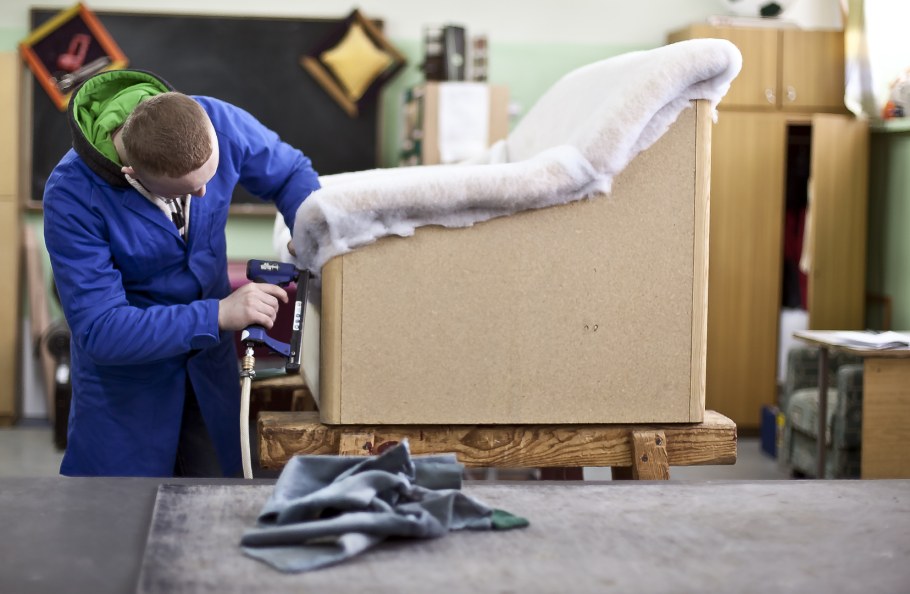 Ткань для обивки старого дивана