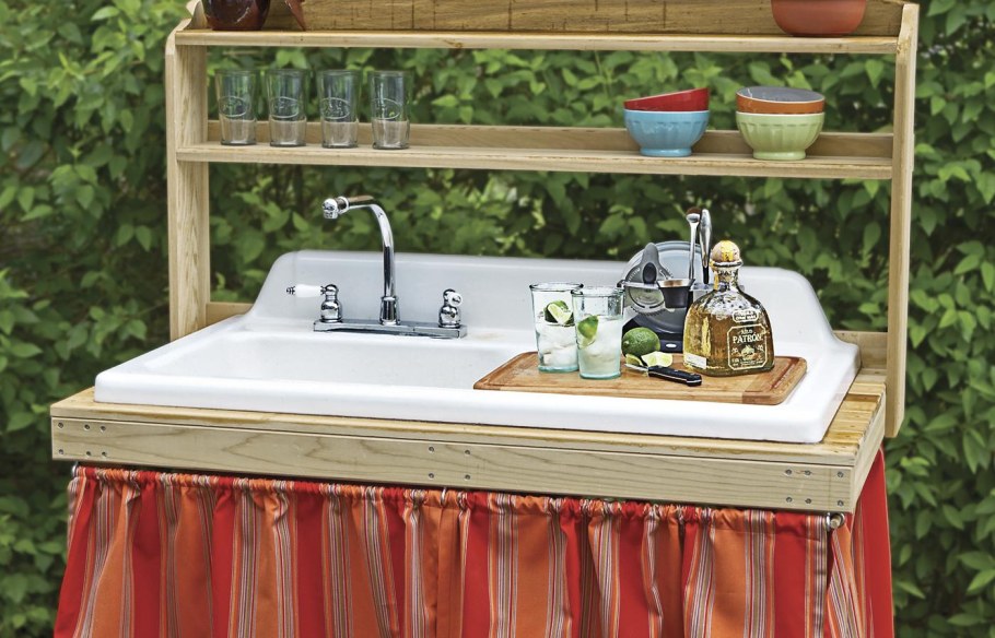 Раковина в беседке