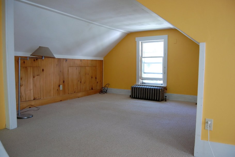 Ковролин на мансарде