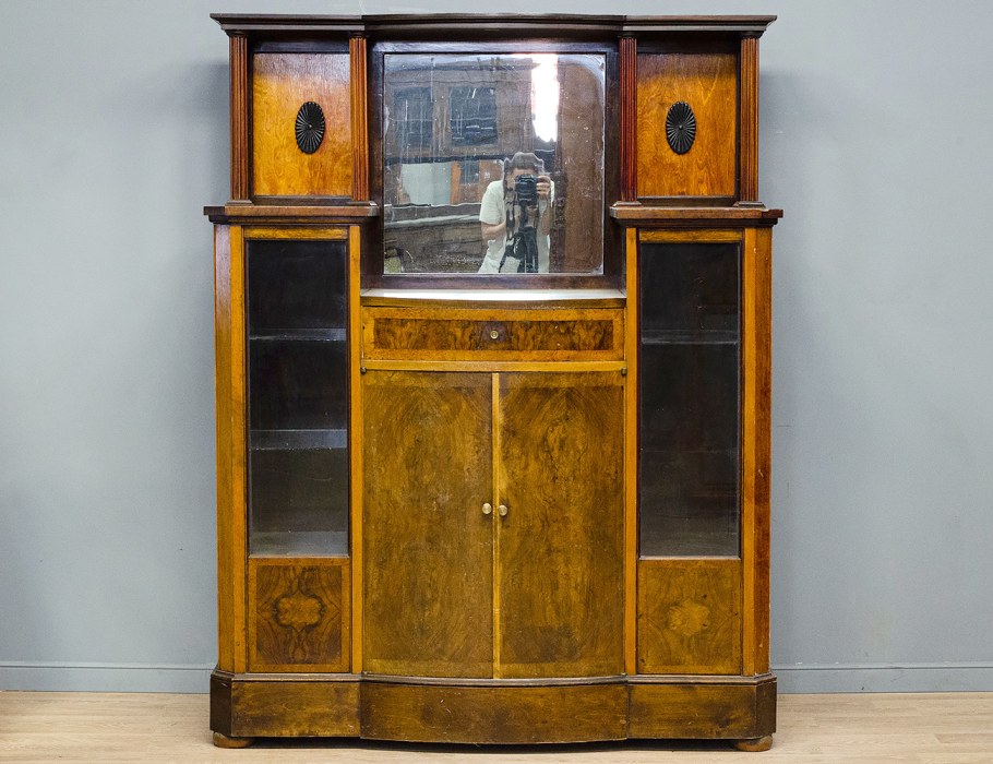 Буфет старинный черный