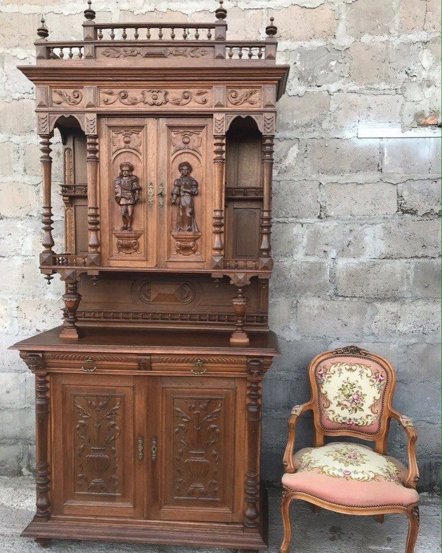 Старинный буфет