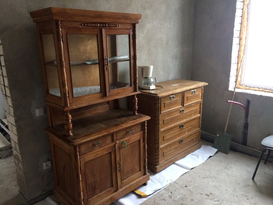 Старинная мебель