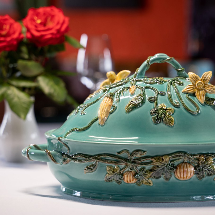 Антикварная фарфоровая посуда