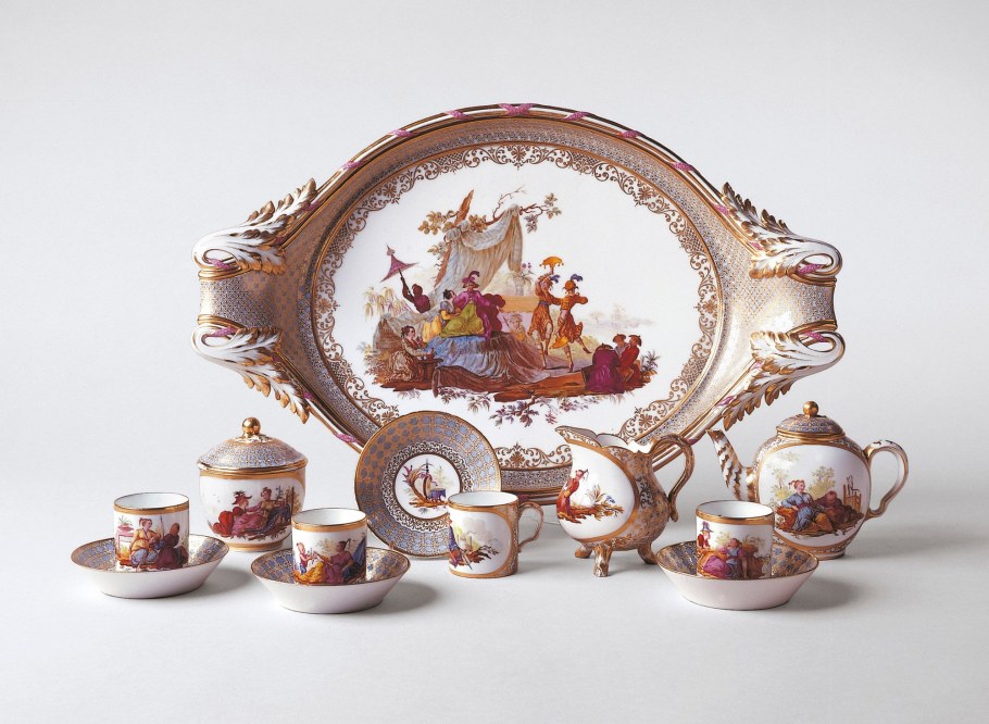 Посуда из фаянса