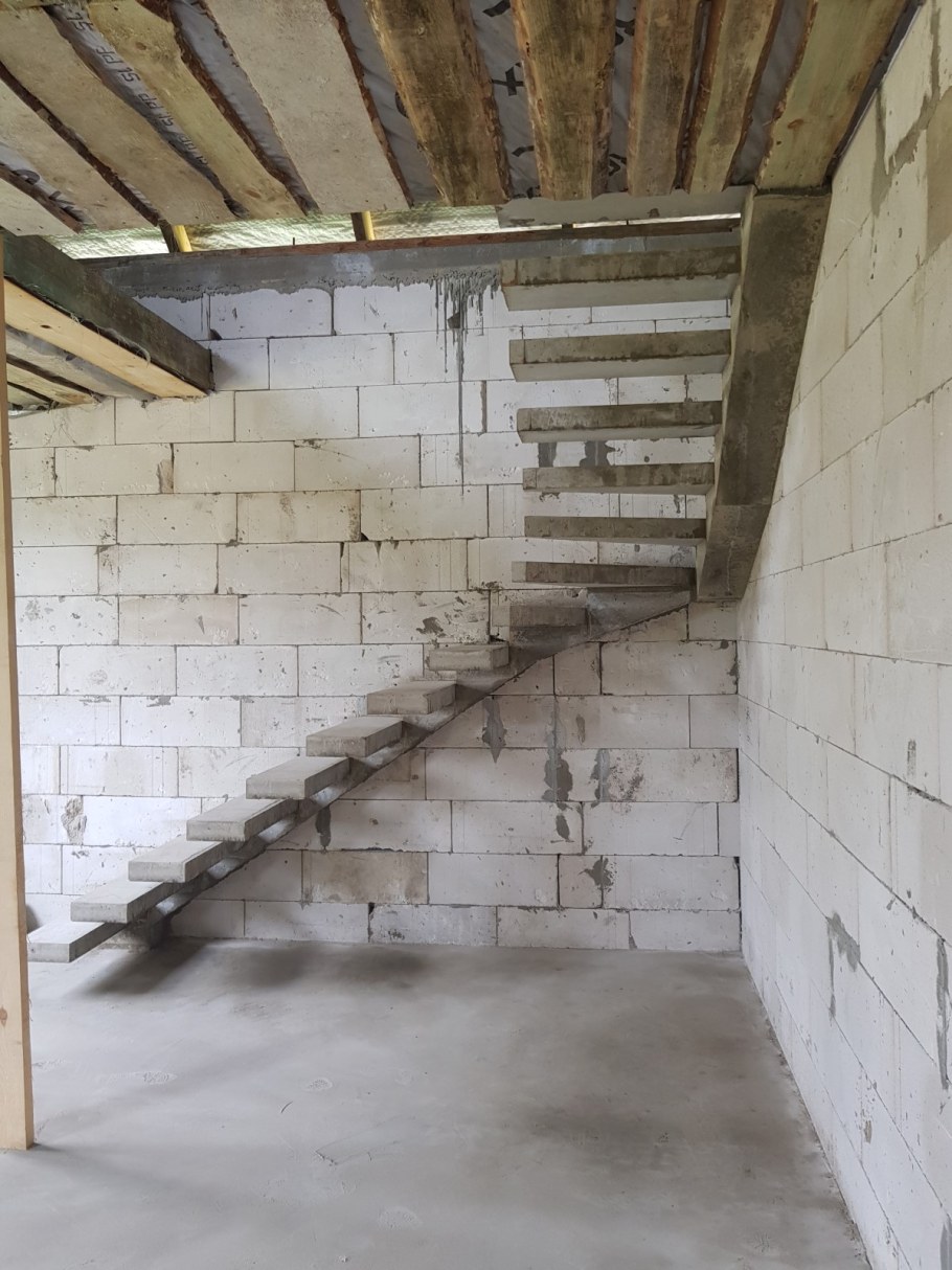 Отделка лестничного проема