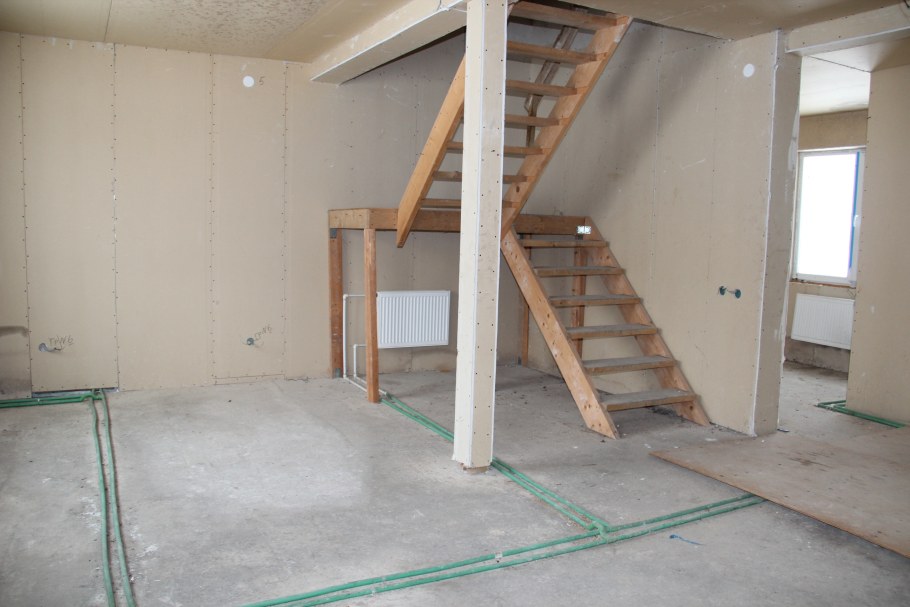 Проем для лестницы на мансарду