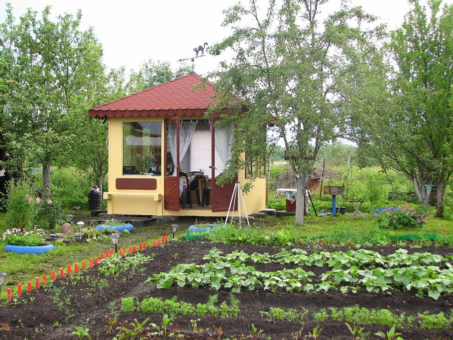 Беседка на участке 6 соток