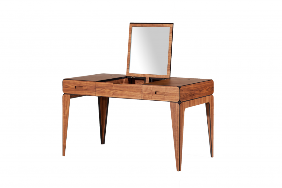 Туалетный столик с зеркалом деревянный