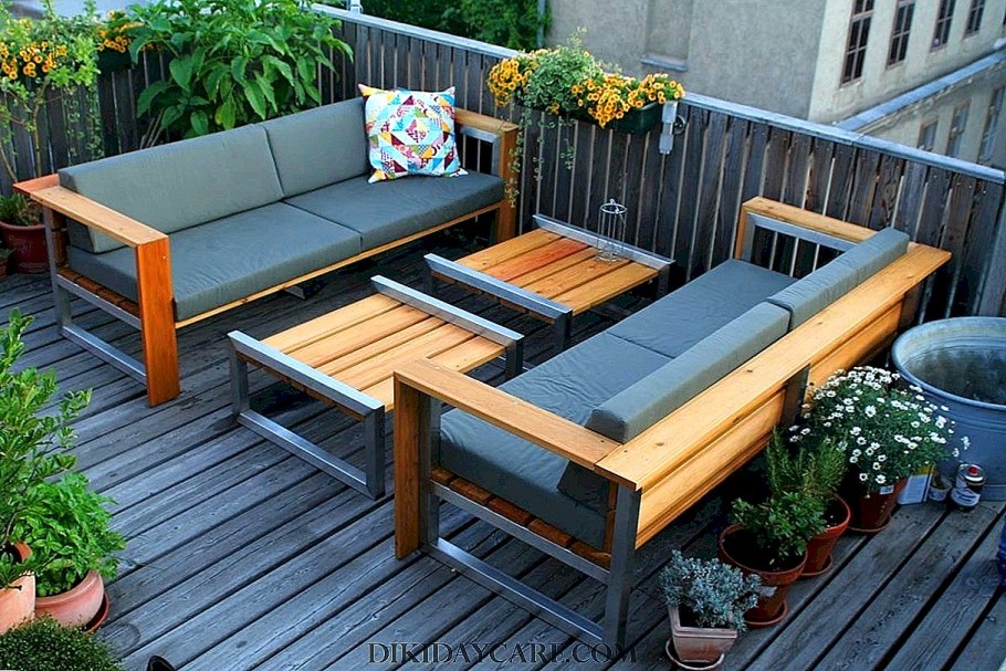 Большой мебельный магазин