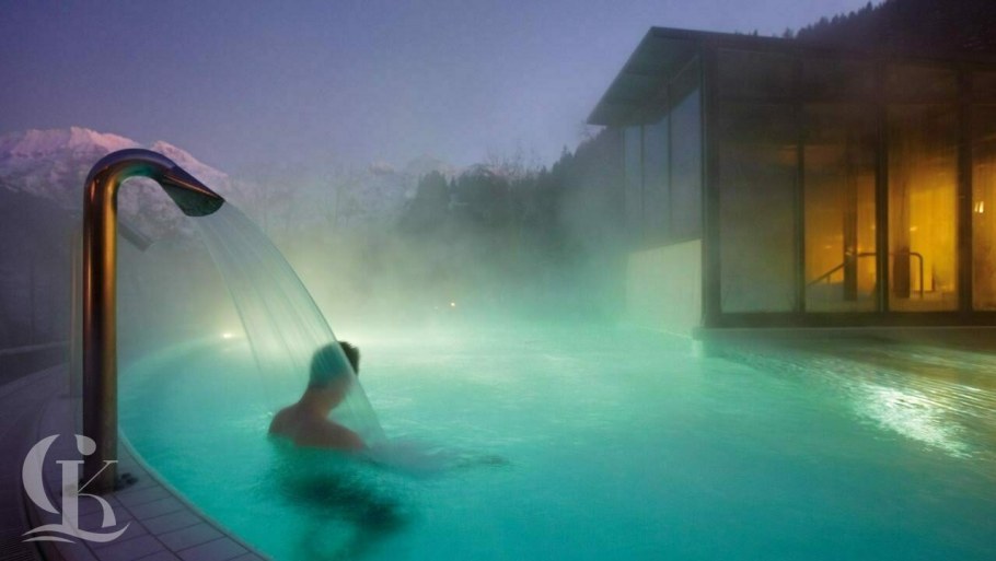 Чан на берегу в Карелии