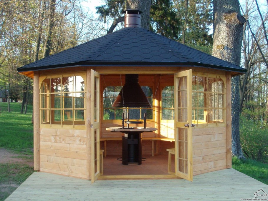 Крытые беседки с барбекю