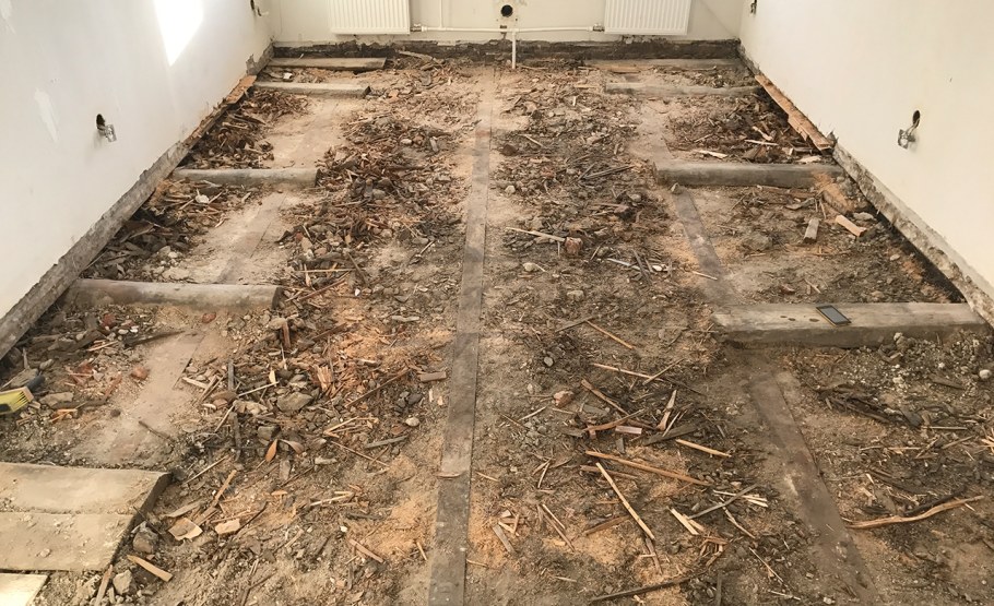 Демонтаж деревянного пола