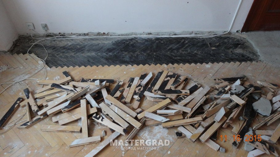 Демонтаж старого паркета