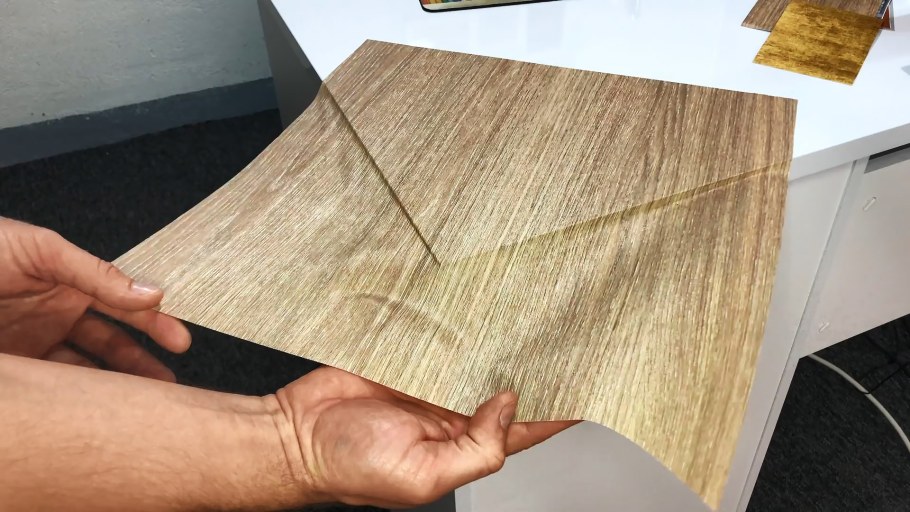 Декоративная пленка на дверь