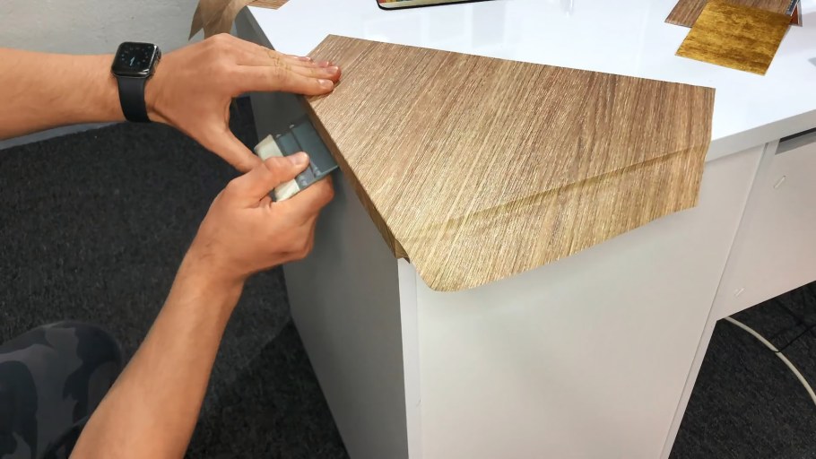 Самоклеющаяся пленка для шкафа купе