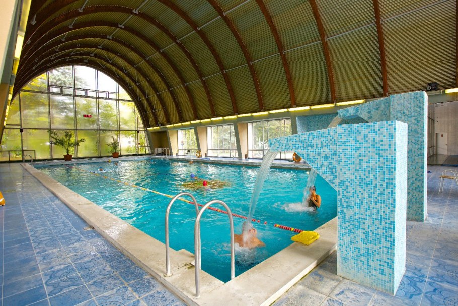 Грин флоу открытый бассейн зимой