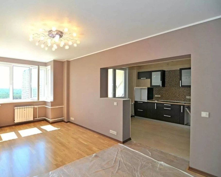 Натяжной потолок в прихожей