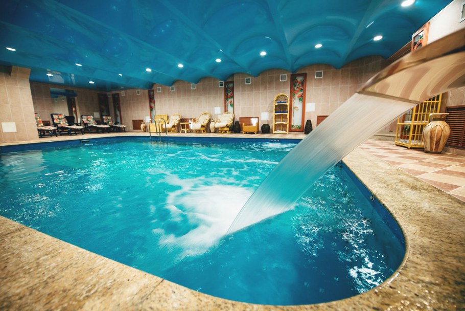 Баден Баден бассейн