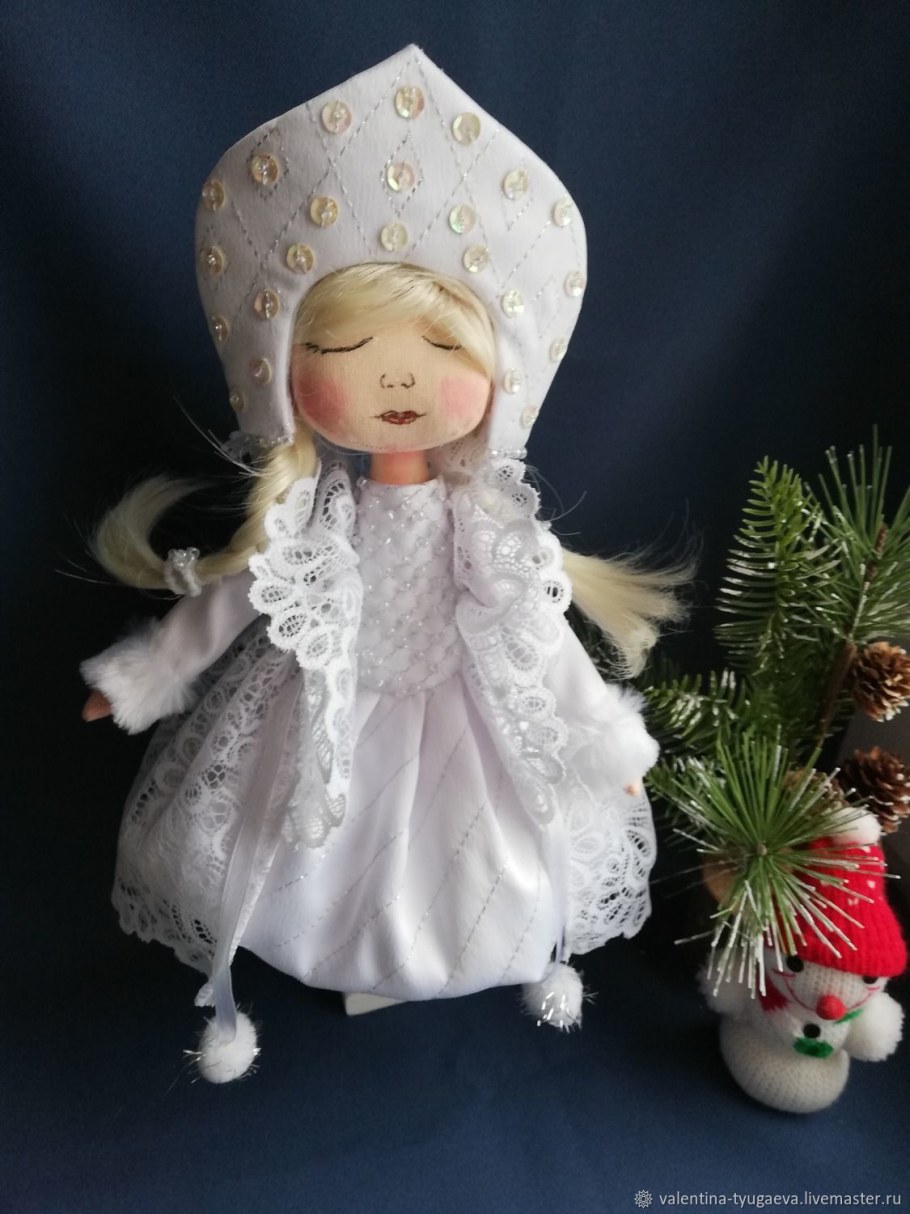 Куклы новогодние в фамилии
