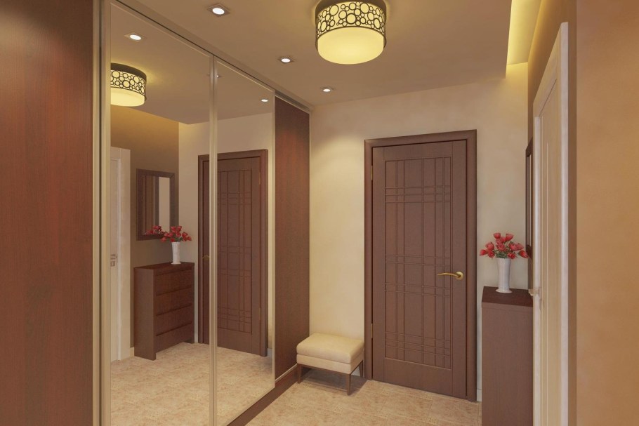 Квадратная прихожая трехкомнатной квартиры