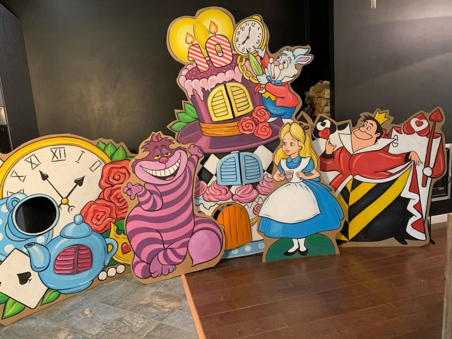 Праздник "Алиса в стране чудес" ТЦ азовскиц