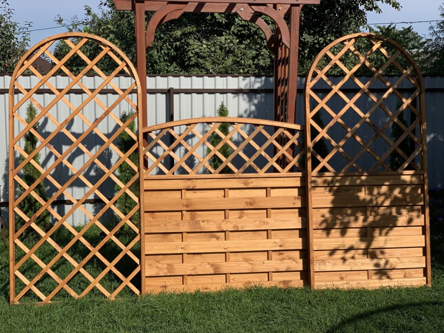 Решётка(пергола,шпалера) деревянная 138*109
