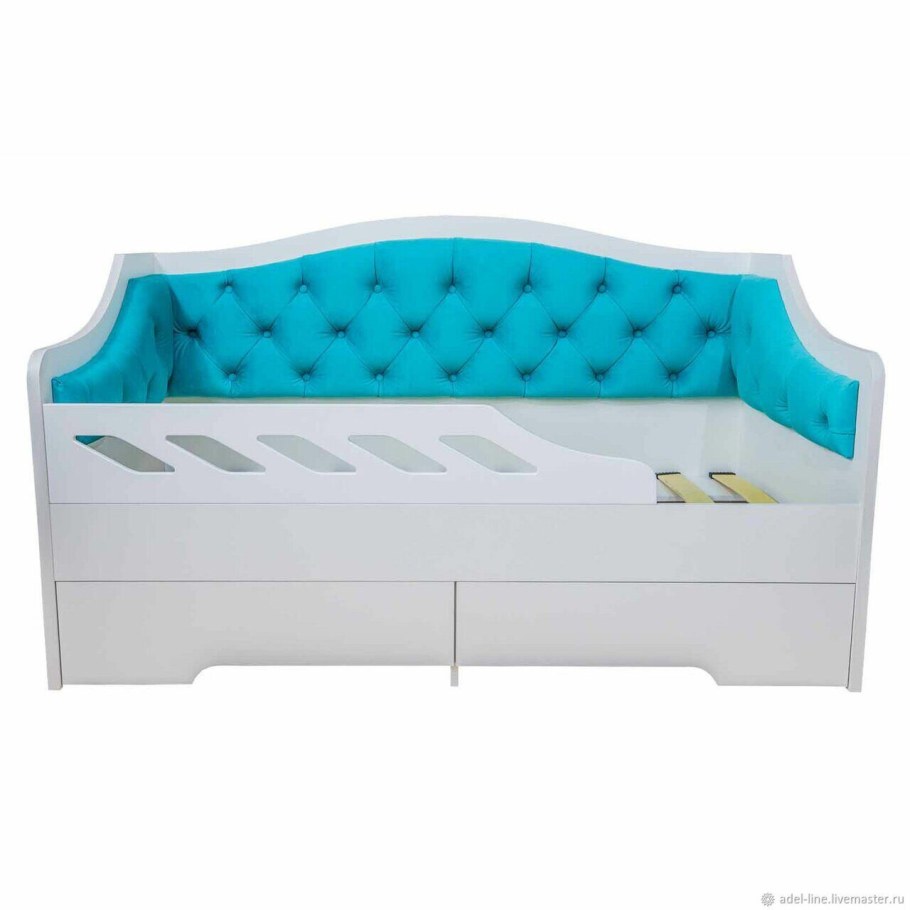 Диван с каретной стяжкой раскладной