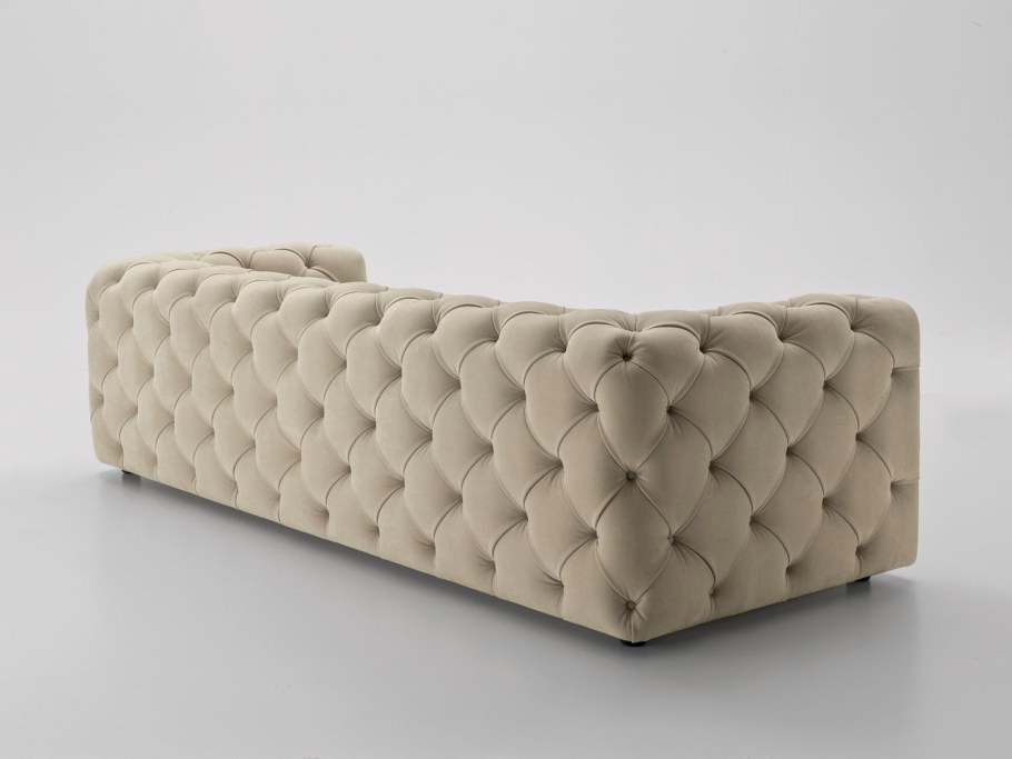 Мебель обитая кожей