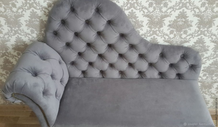 Кровать для девочки с каретной стяжкой