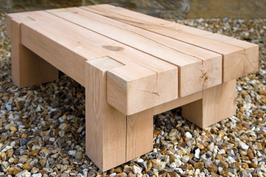 Стол из бруса