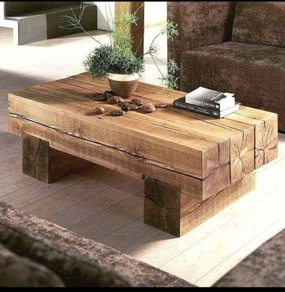 Журнальный столик из дерева
