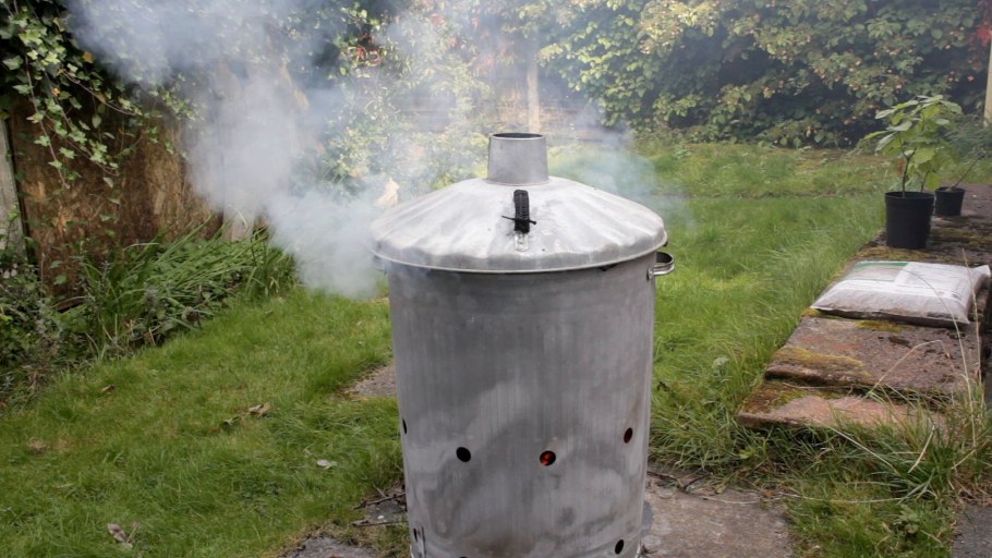 Печь для сжигания мусора на даче