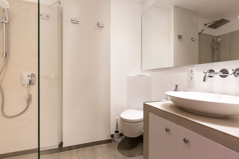 Ванные комнаты до и после