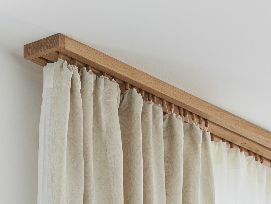 Багетный карниз 3,2м JC--513