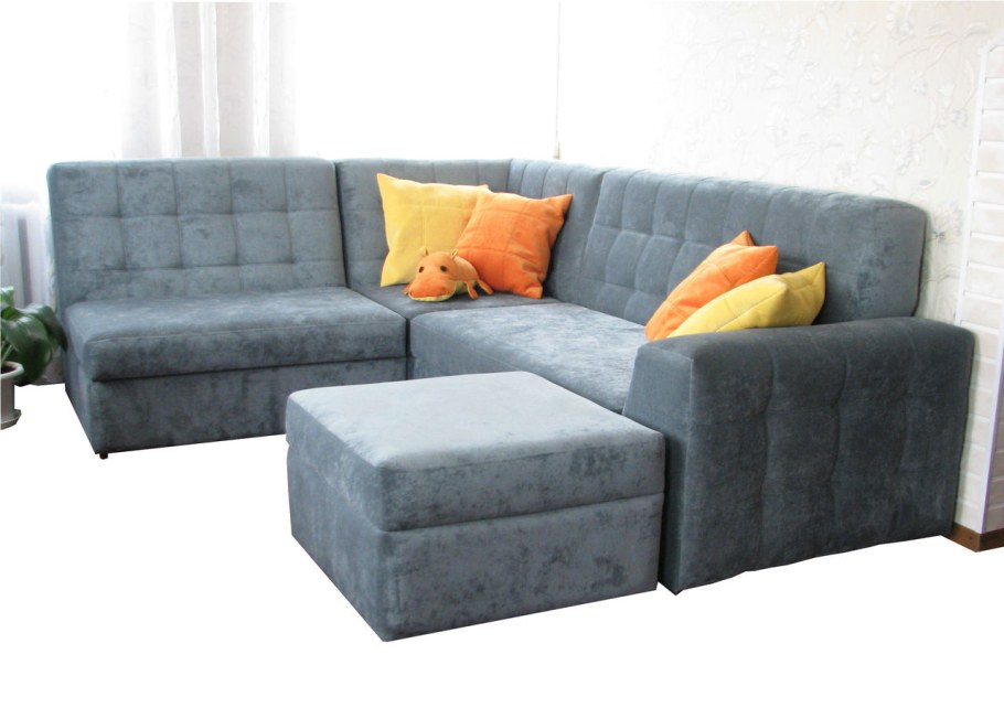 Диван с приставным углом