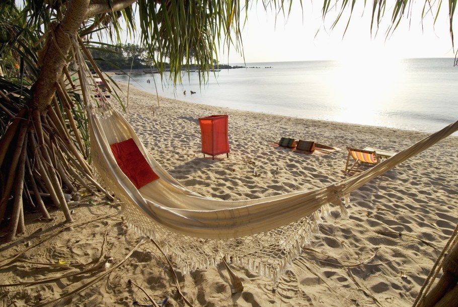 Море пальмы гамак