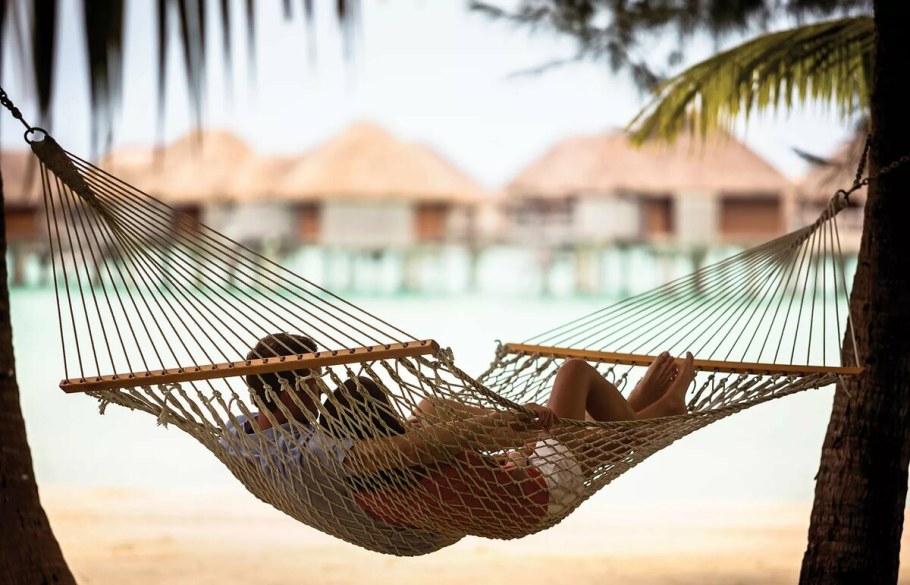 Meeru Island Resort гамак