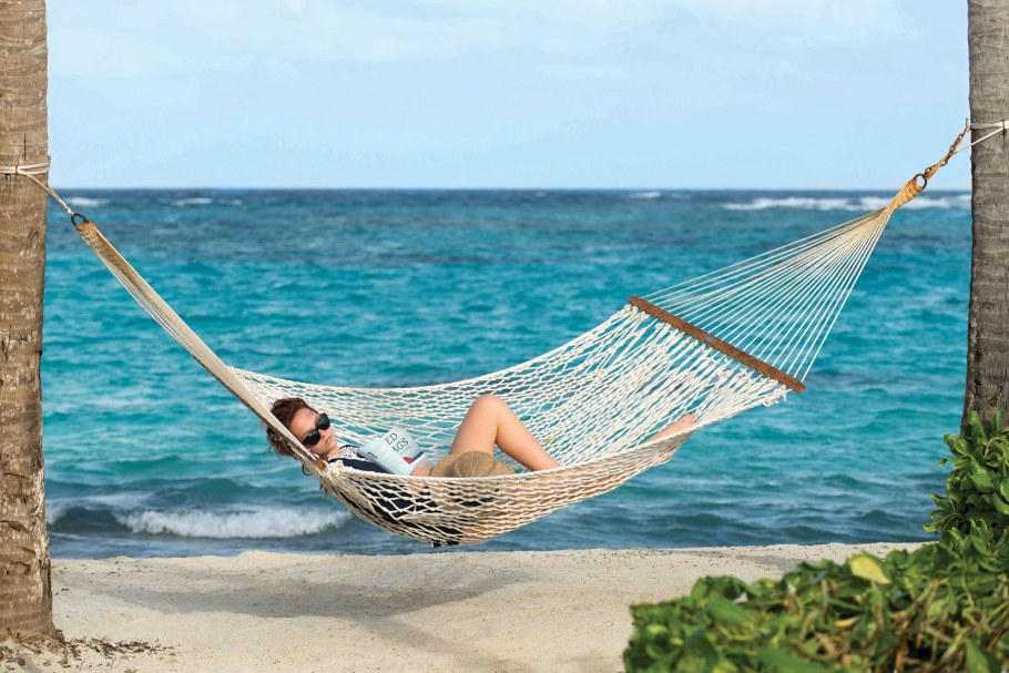 Гамак между пальмами