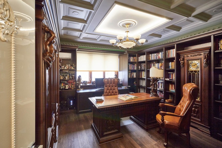 Шкаф кабинет руководителя стиль Ренессанс