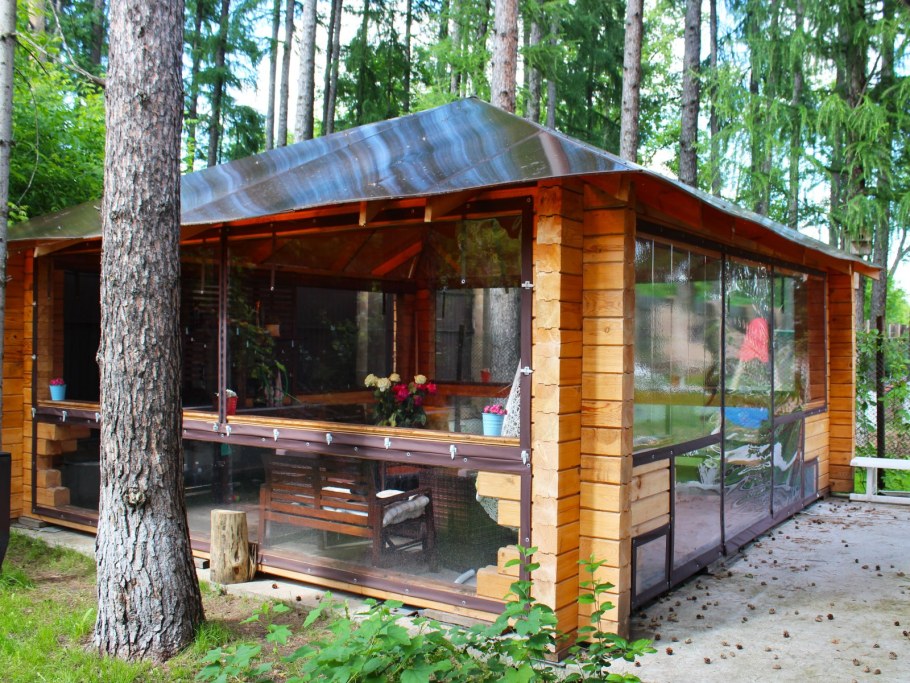 Безрамное остекление барбекю