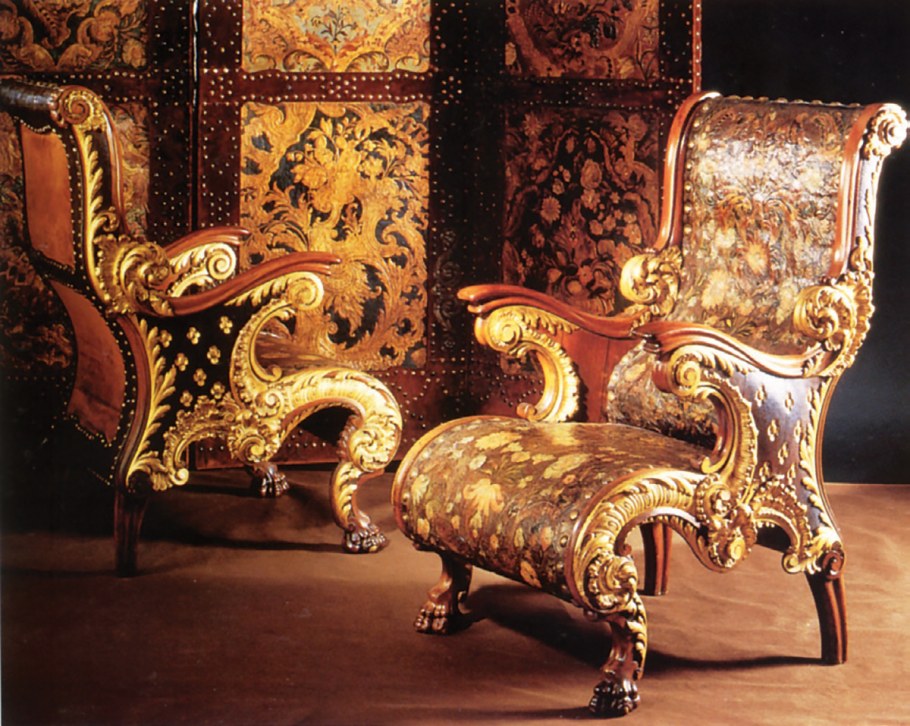 Антонио Гауди мебель