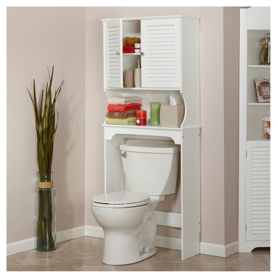 Туалет с полками