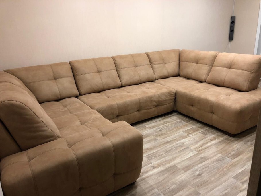 Угловые диваны из искусственной замши