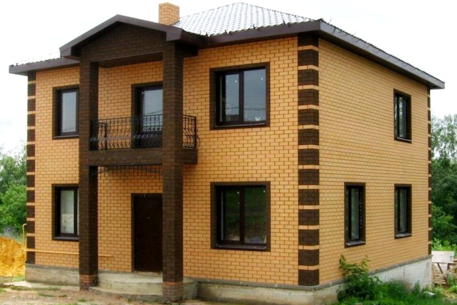 Двухэтажный кирпичный дом 130 кв.м
