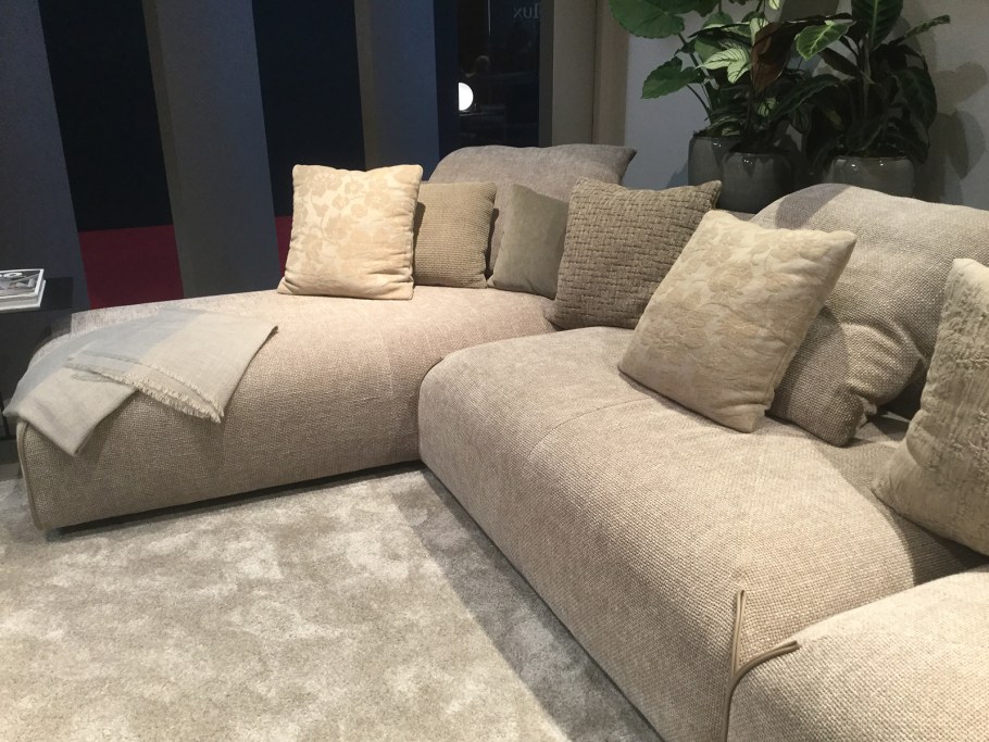 Прямой диван Экомебель Лондон-2 рогожка